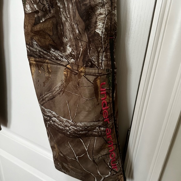 UA HUNT ladies pants - Picture 2 of 5